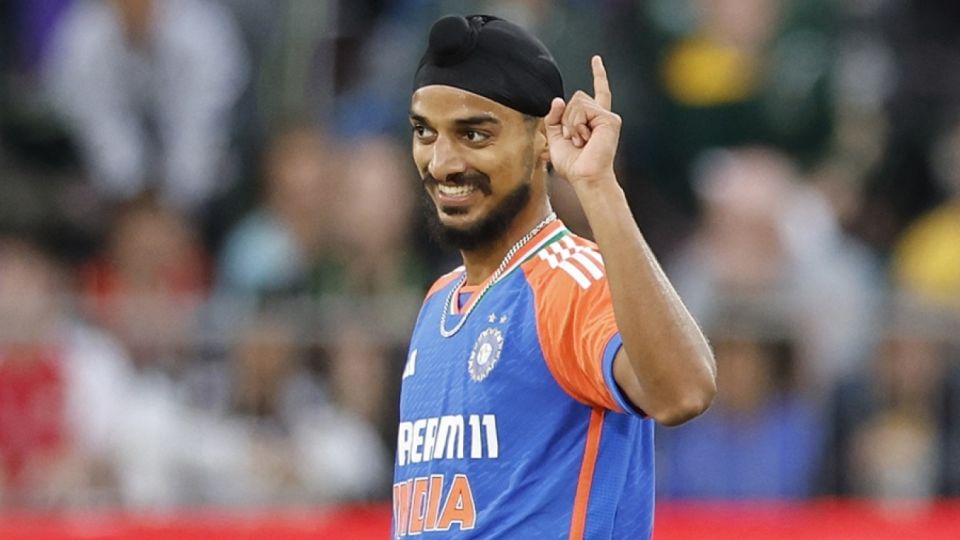 Arshdeep Singh removed Ryan Rickelton