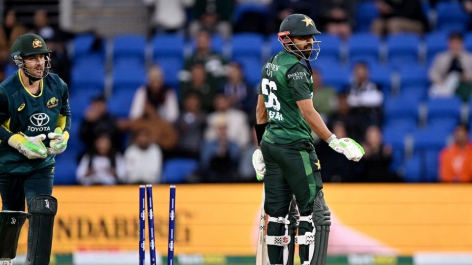 Adam Zampa put Babar Khan's proactive innings to a halt