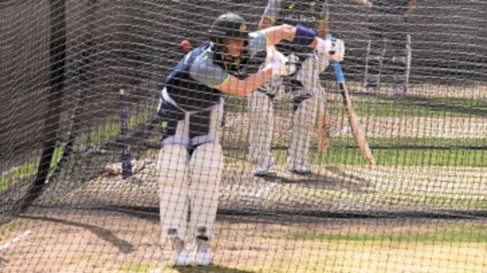 Steven Smith got an awkward one in the nets