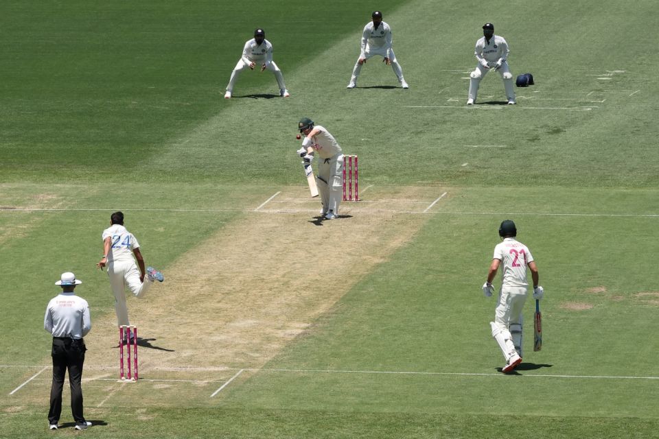 Steven Smith edges Prasidh Krishna to second slip