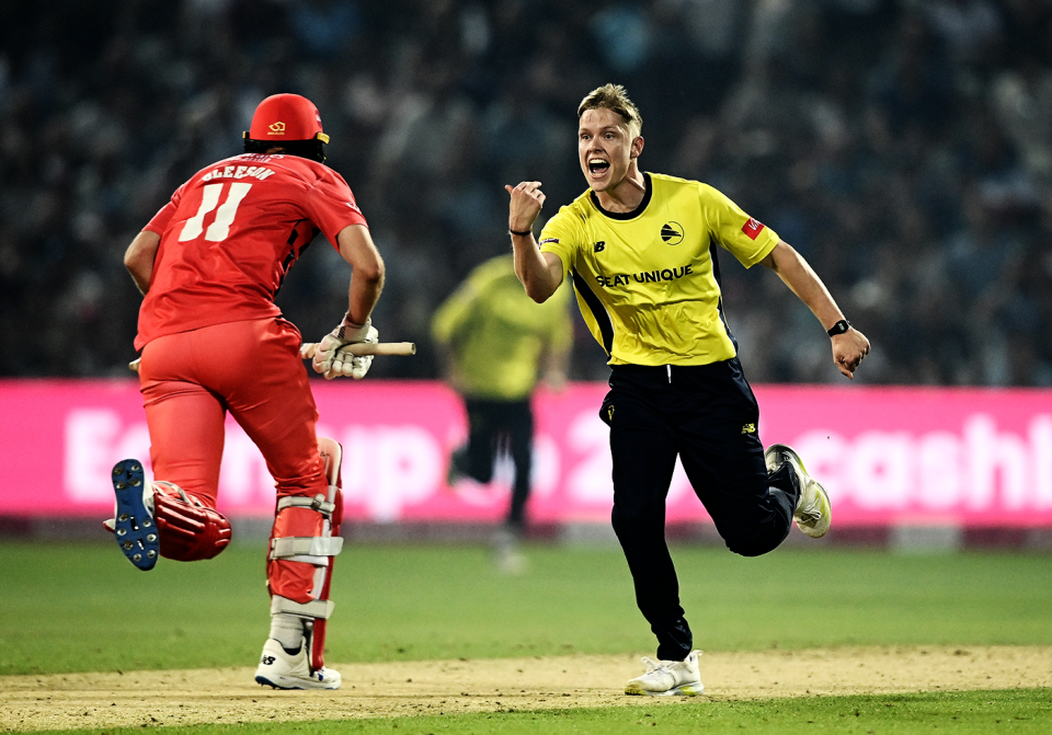 No-ball, no problem: after the final ball of the match was declared an extra, Nathan Ellis repeated his slower ball to clinch the trophy