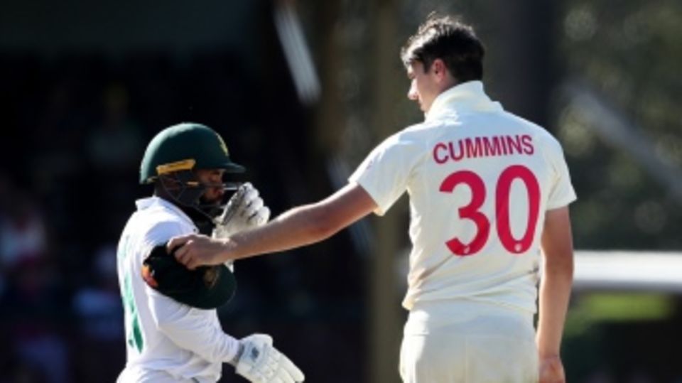 Pat Cummins and Temba Bavuma greet each other