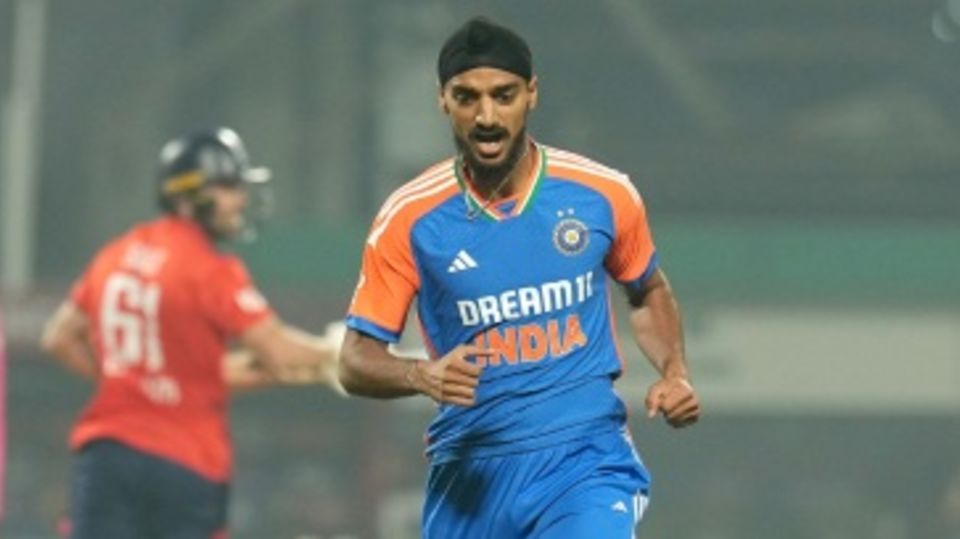 Arshdeep Singh produced a double-strike with the new ball