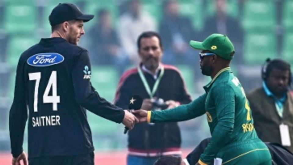 Mitchell Santner and Temba Bavuma at the toss