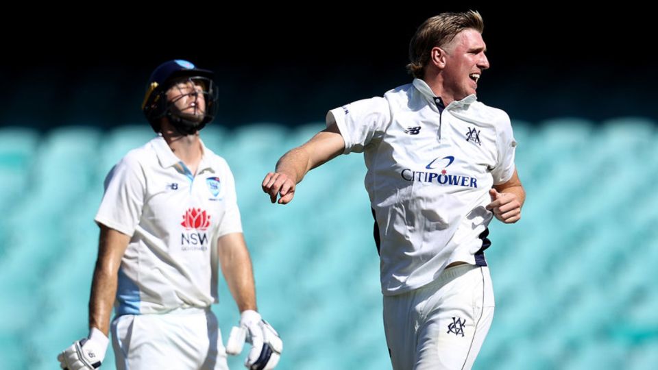 Will Sutherland trapped Kurtis Patterson lbw