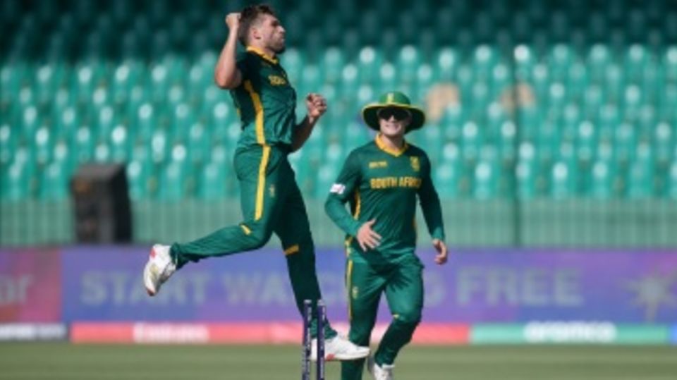 Wiaan Mulder made a mess of Joe Root's stumps aided by the inside edge