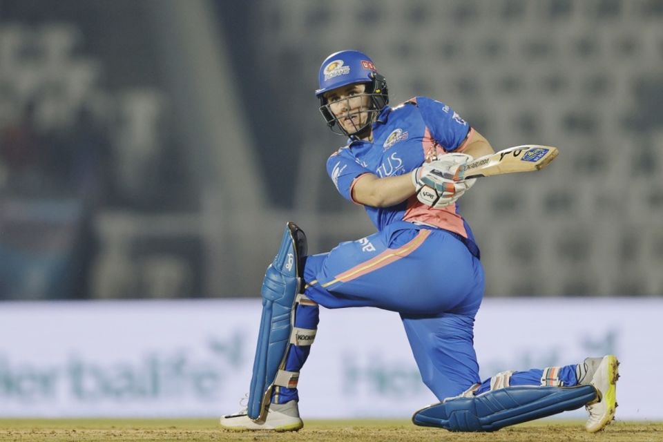 Nat Sciver-Brunt struck 77, with ten boundaries and two sixes