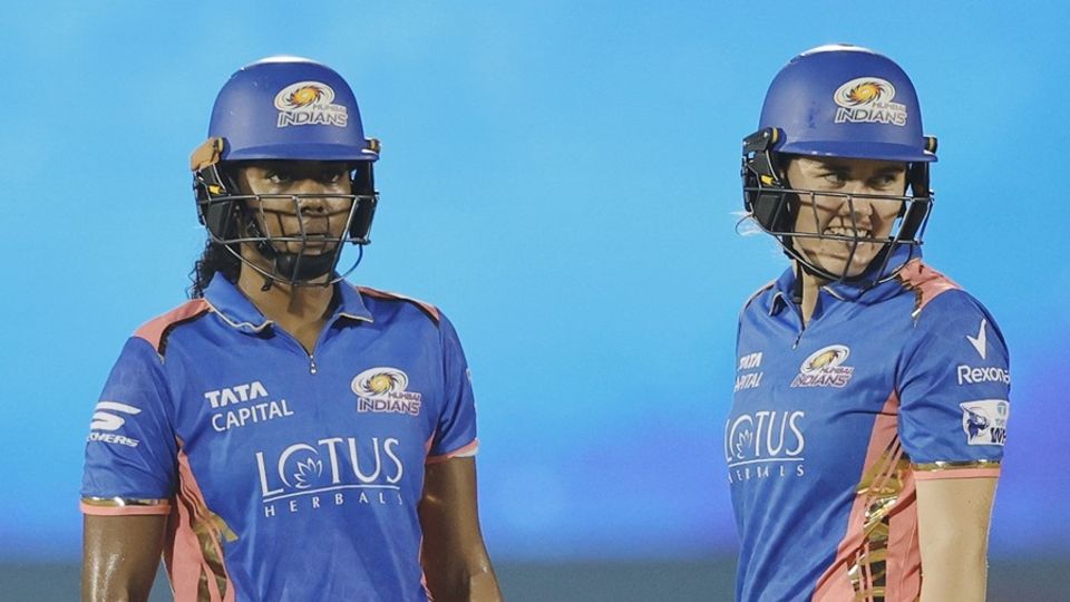 Hayley Matthews and Nat-Sciver Brunt made identical scores of 77, sharing a 133-run stand