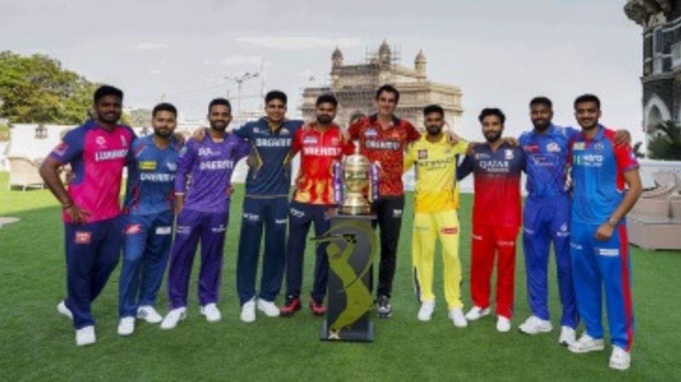IPL team captains pose for a photo during captains' briefing