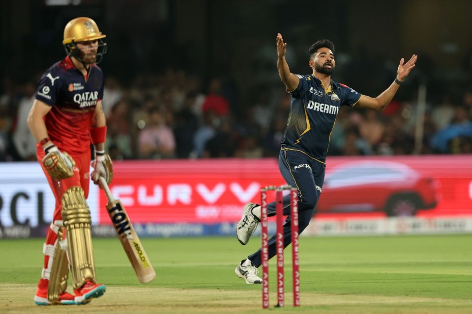Mohammed Siraj thought he had dismissed Phil Salt but Jos Buttler ended up dropping the catch