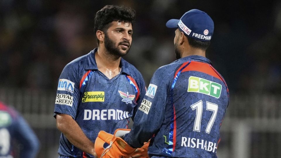 Shardul Thakur bowled five wides in a row, a first in the IPL