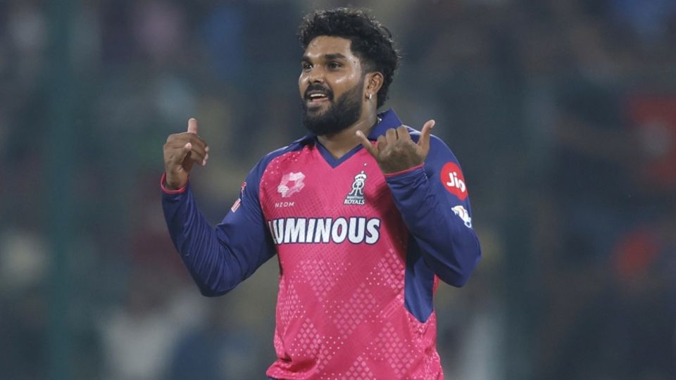 Wanindu Hasaranga will have to pass a fitness test before he can join Lucknow Super Giants, his new IPL team