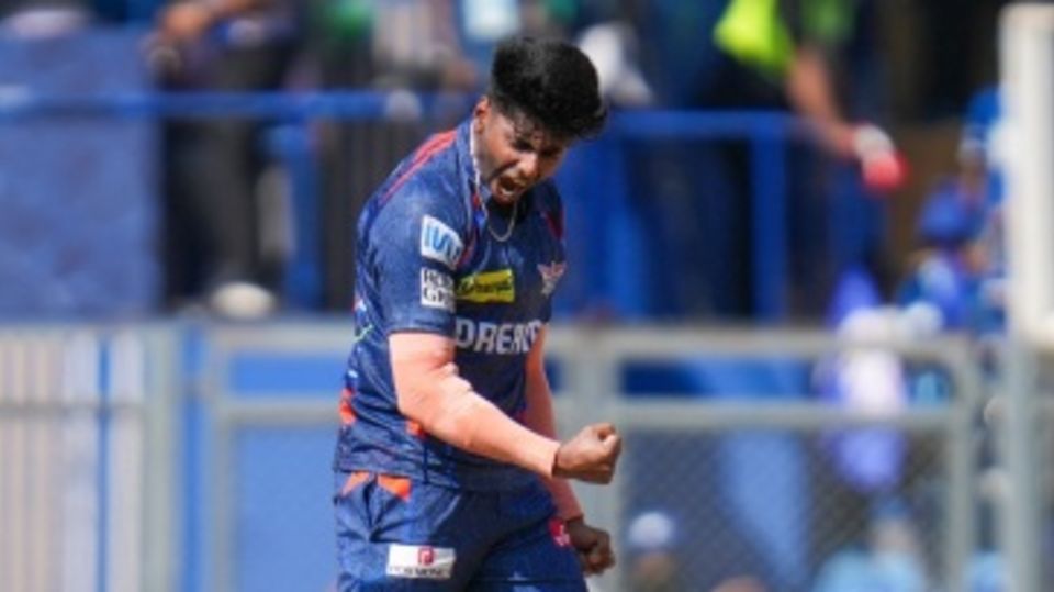 Mayank Yadav exults after getting rid of Rohit Sharma in his second over