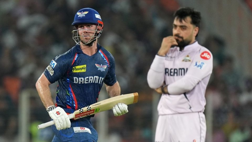 Mitchell Marsh took 25 runs off Rashid Khan's first over