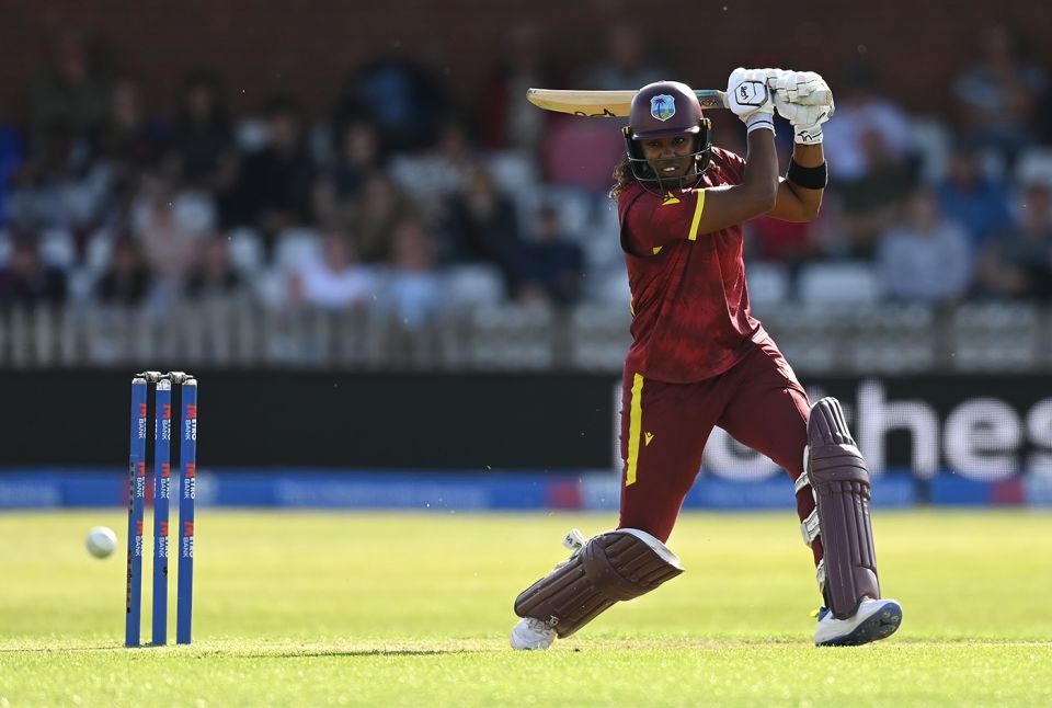 Hayley Matthews drills one through the covers