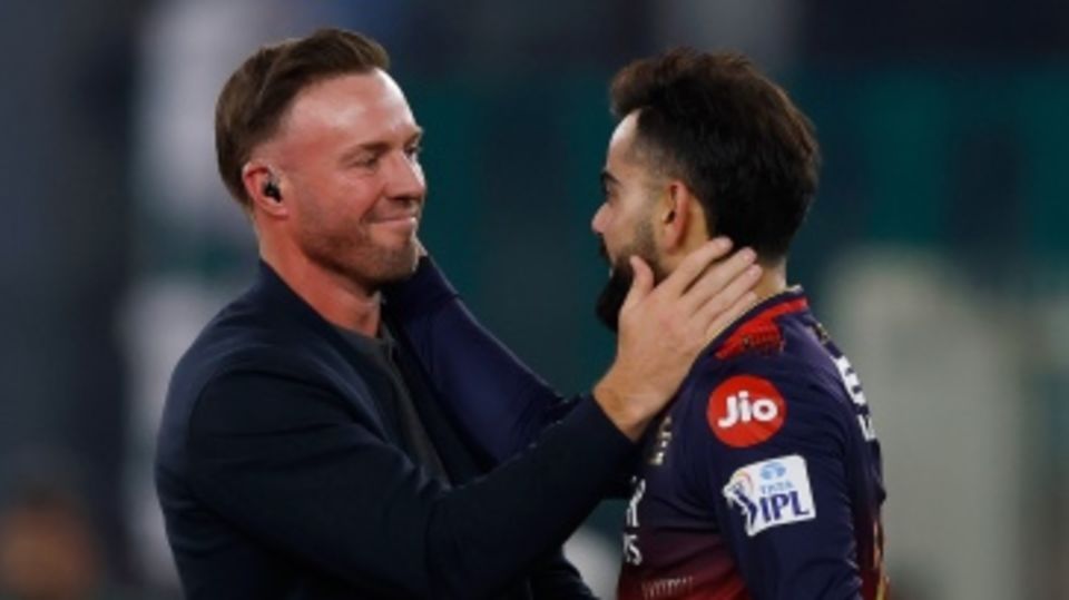 Virat Kohli went to celebrate with his close friend and former RCB mate AB de Villiers