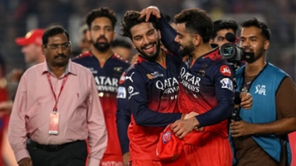 Former captain Virat Kohli congratulated current captain Rajat Patidar