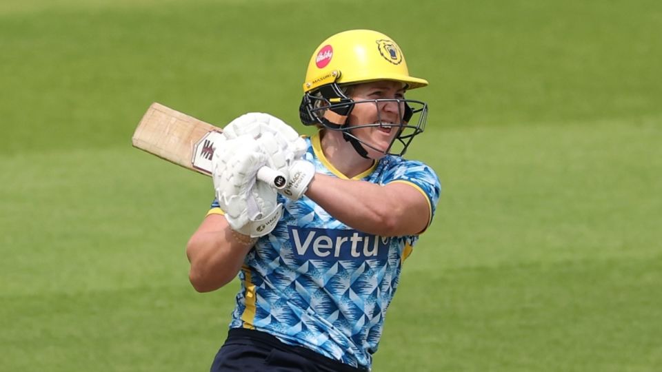 60 of Harris' 77 runs came in boundaries