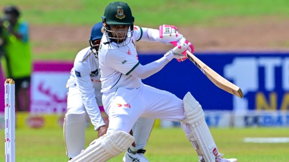 Mushfiqur Rahim finished on 163