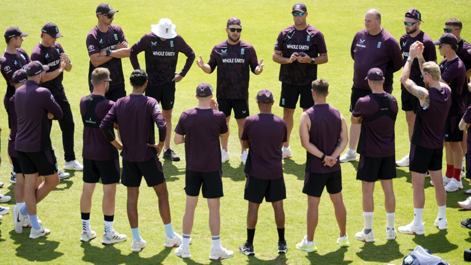 Brendon McCullum gives a team talk at training during England's disappointing Ashes campaign
