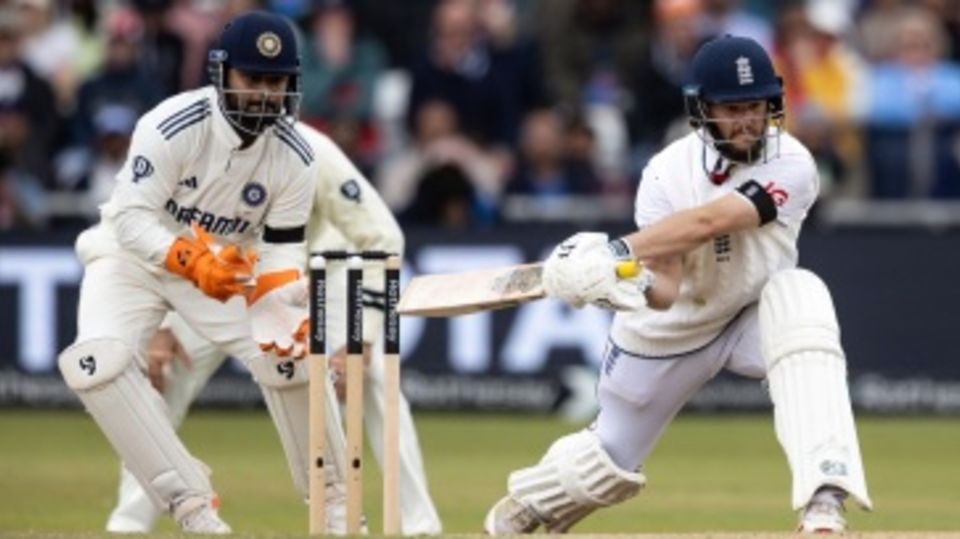 Ben Duckett scored an attacking century