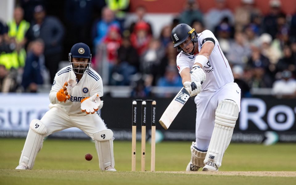 Jamie Smith saw England over the line in their chase