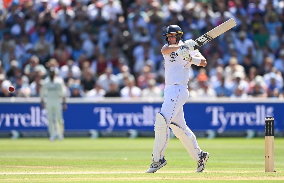 Jamie Smith completed his century in a single session