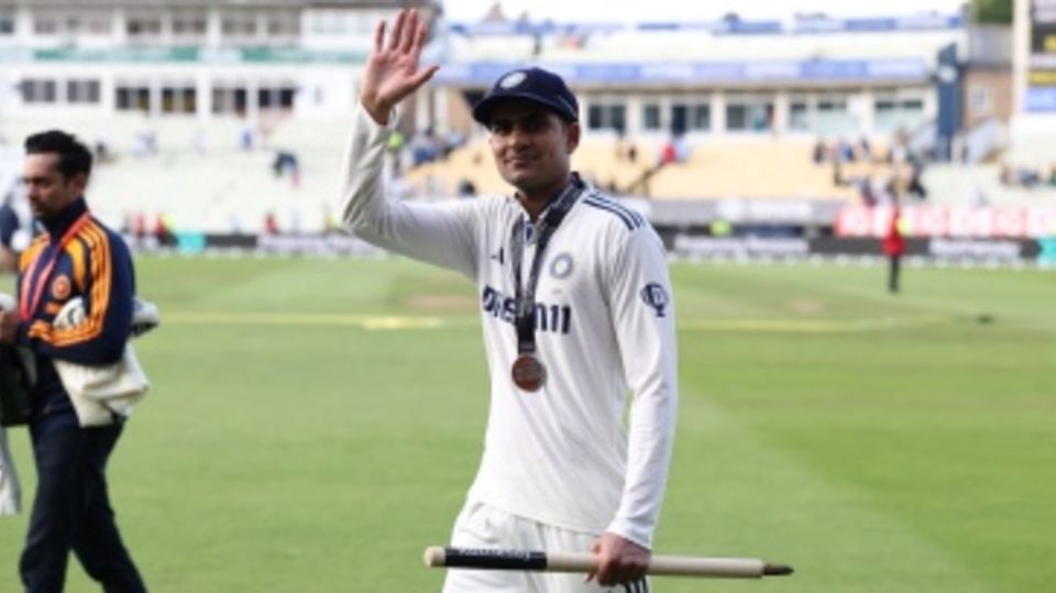 Shubman Gill with his Player of the Match medal