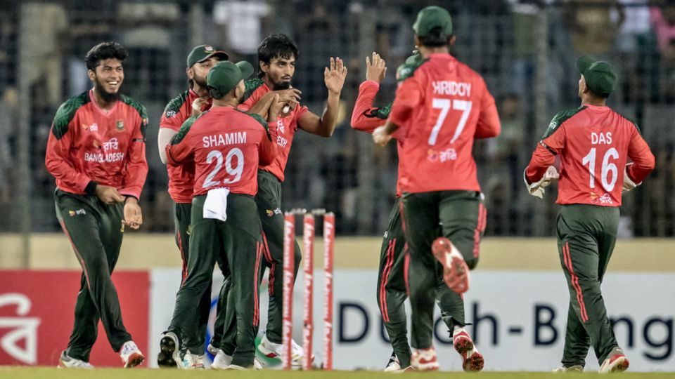Tanzim Hasan Sakib made it five down in the powerplay