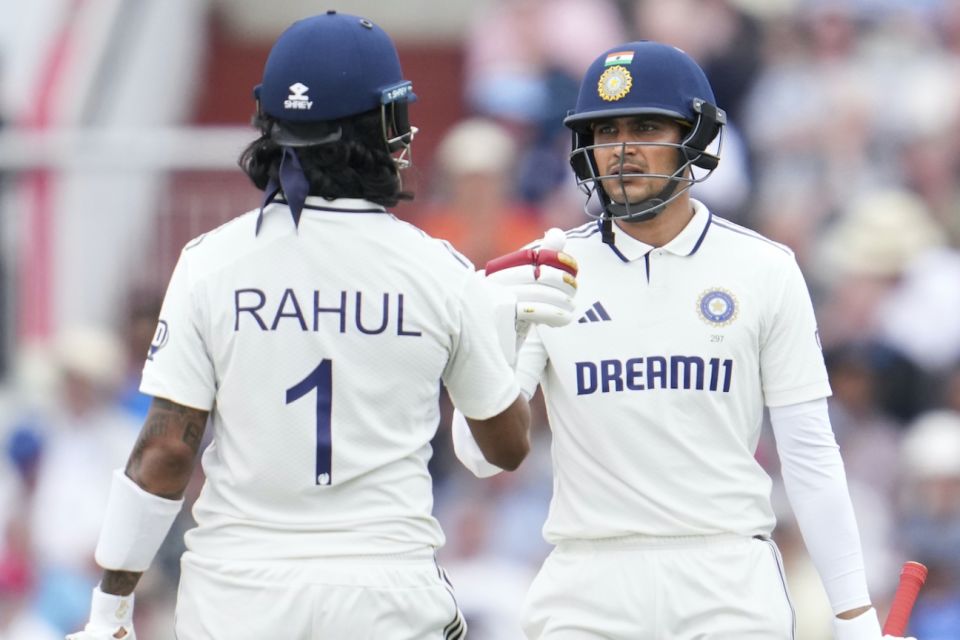 KL Rahul and Shubman Gill had a good partnership after two early wickets