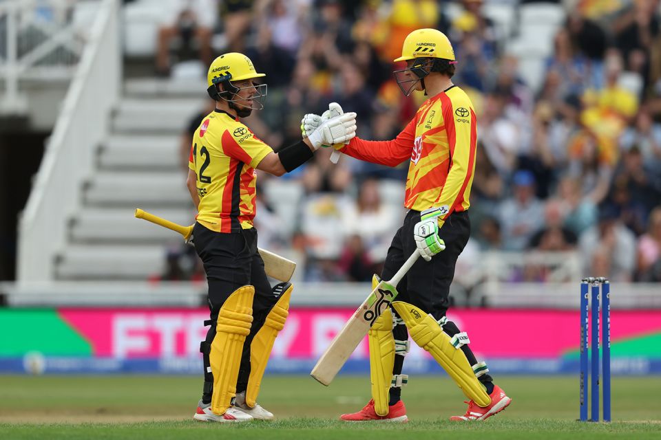 Tom Moores and Tom Banton put on a match-turning stand