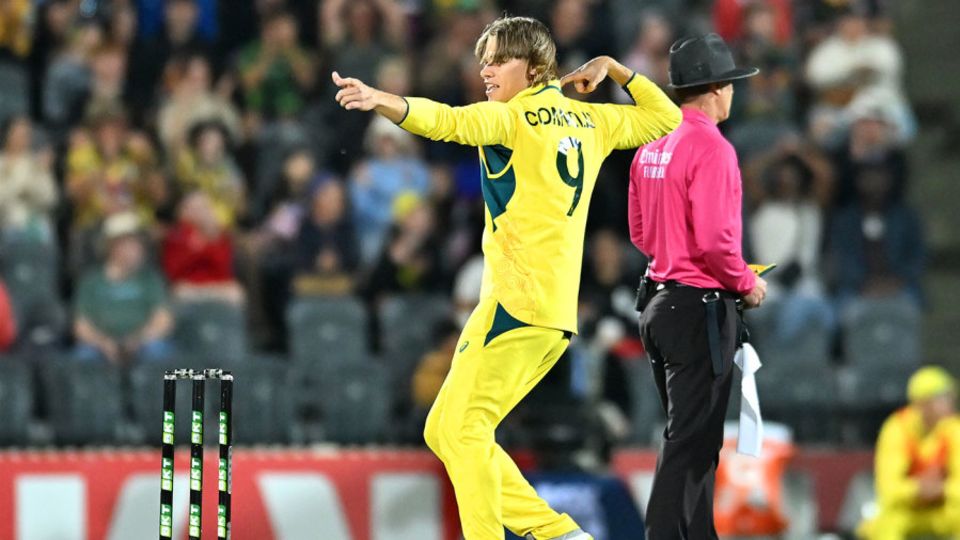 Cooper Connolly celebrates removing Dewald Brevis