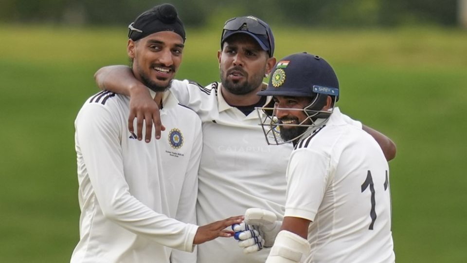 India fast bowlers Arshdeep Singh, Harshit Rana and Mohammed Shami share a light moment