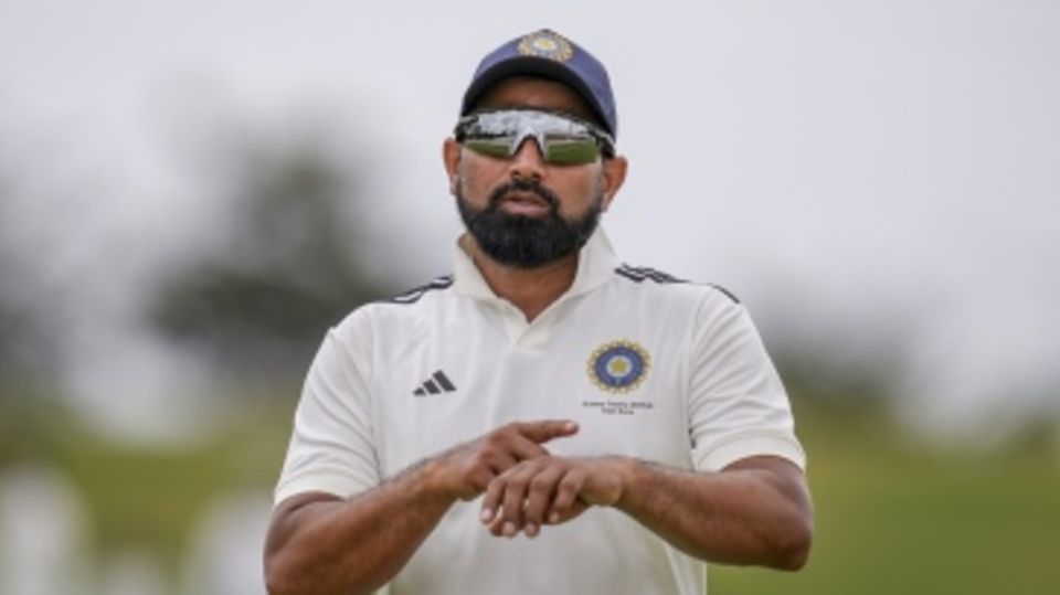 Mohammed Shami wants to know the time
