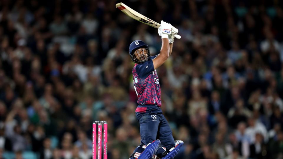 Ravi Bopara cuts loose during his brilliant century