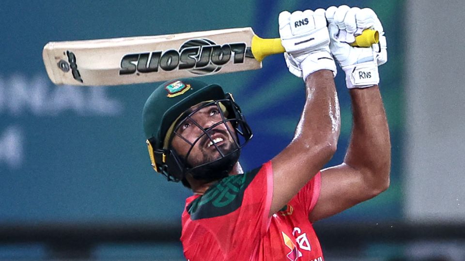 Saif Hassan set up the chase with a 45-ball 61