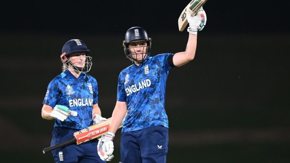 Nat Sciver-Brunt and Emma Lamb added 173 runs for the fourth wicket