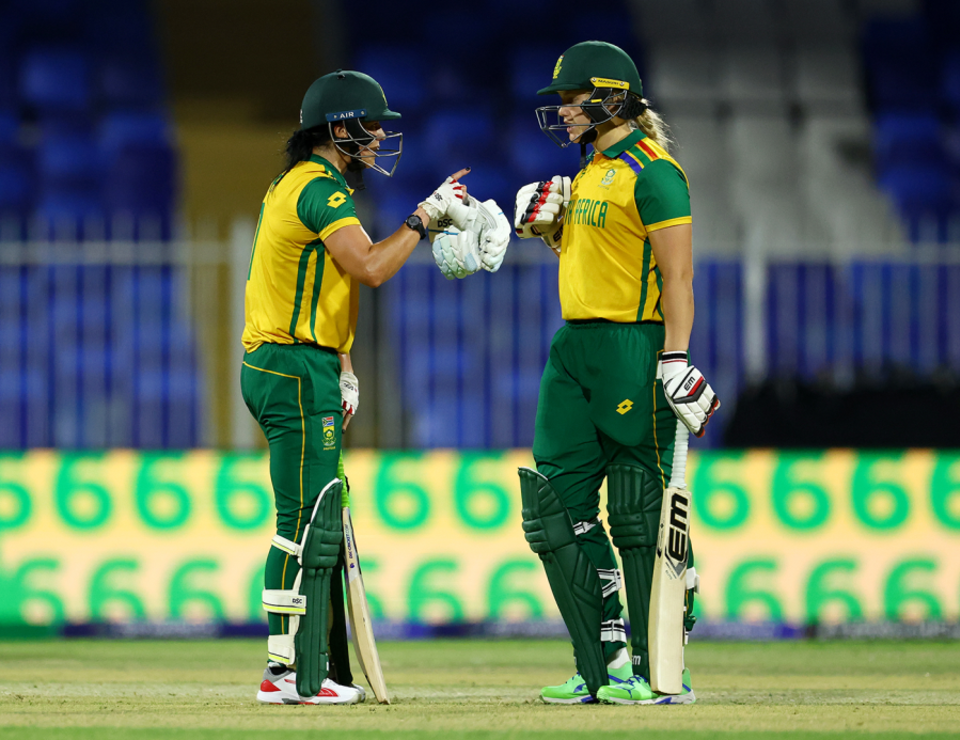 The headliner and her understudy: this will be the fifth ODI World Cup for Marizanne Kapp (left) and the first for Annerie Dercksen