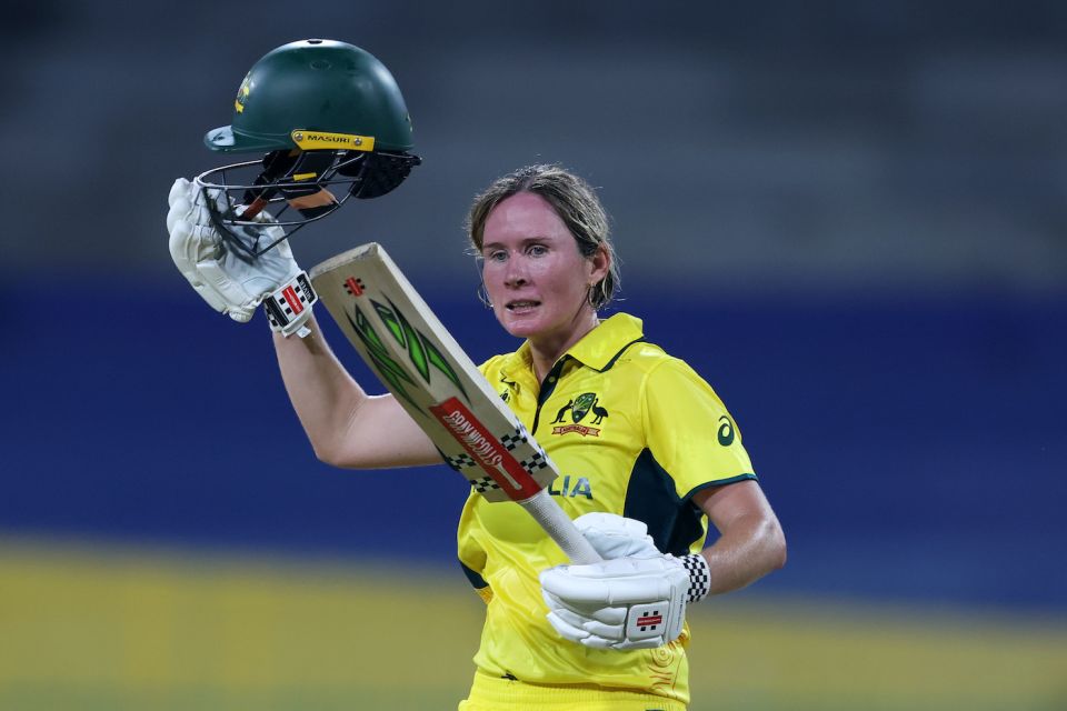 Beth Mooney's hundred rescued Australia