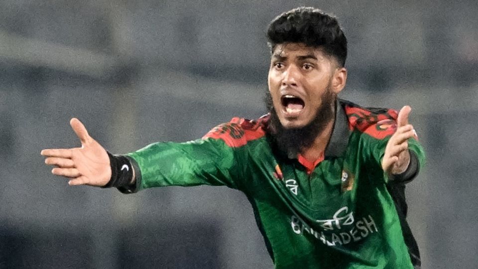 Rishad Hossain finished with career-best figures of 6 for 35