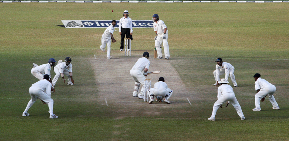 All eyes on Murali, and still no way to tell what the ball would do once it left his hand