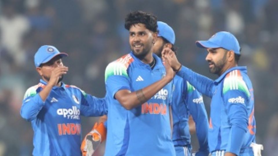 Harshit Rana picked up three early wickets