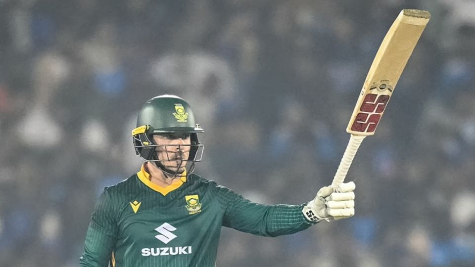 Matthew Breetzke celebrates his fifty