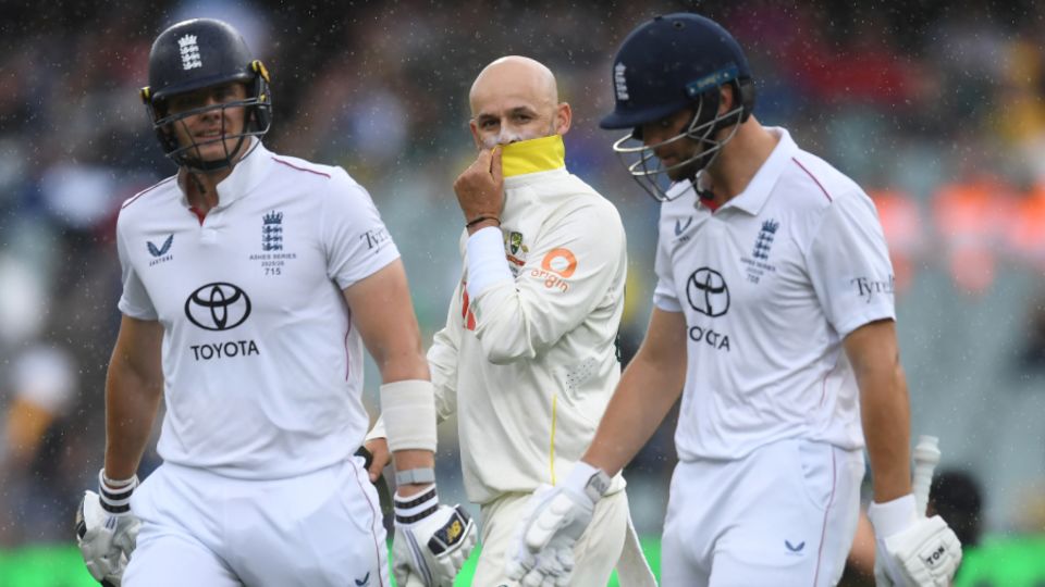 Jamie Smith and Will Jacks made the running for England as Nathan Lyon suffered injury