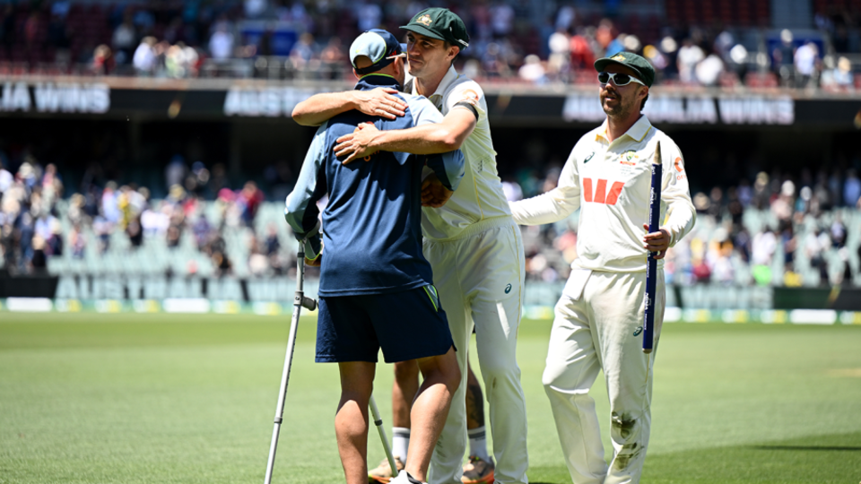 Nathan Lyon returned to the ground on crutches