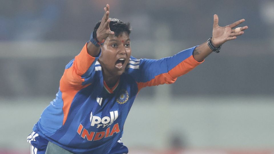 Deepti Sharma took 1 for 20 in the first T20I against Sri Lanka