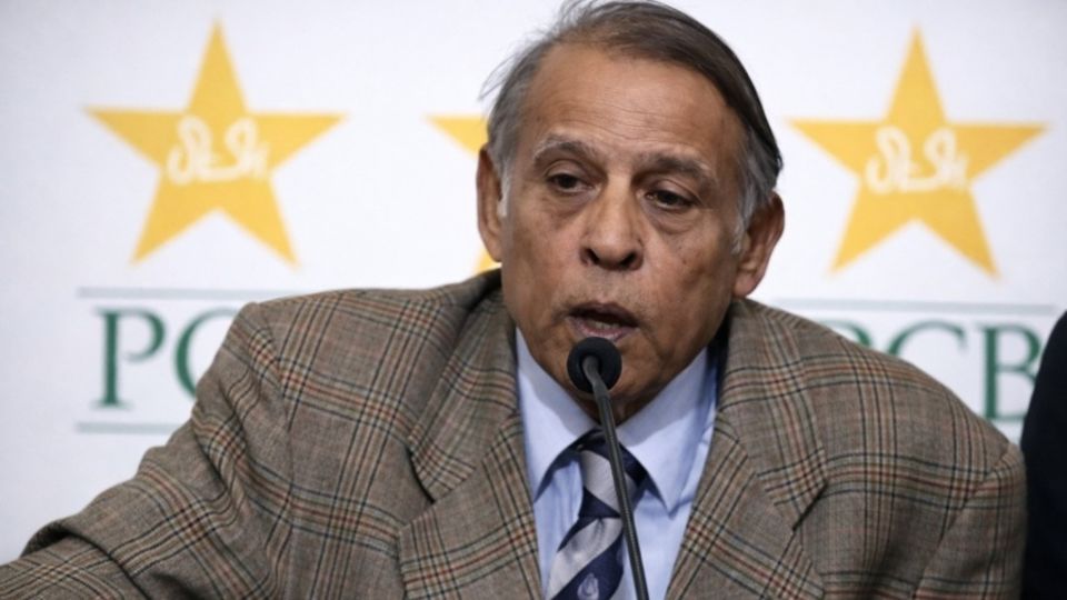 Ilyas played ten Tests for Pakistan in the 1960s