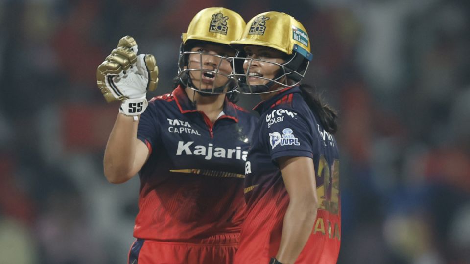 Richa Ghosh and Radha Yadav added 105 off 66 balls for the fifth wicket