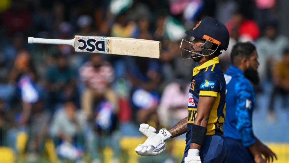 The MCC has approved laminated bats are good for use by adults in club cricket
