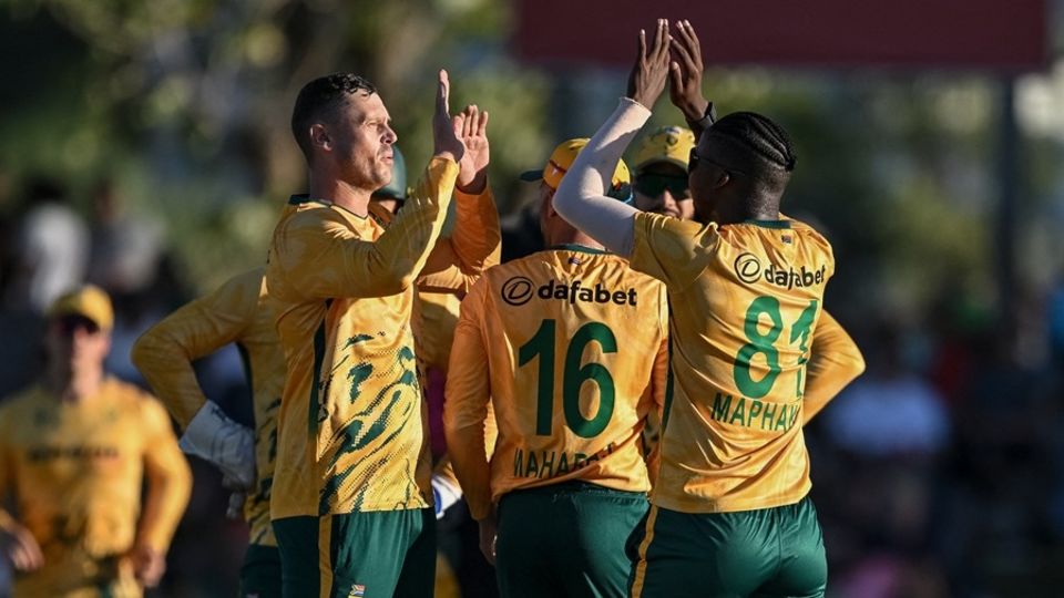 George Linde picked up three wickets